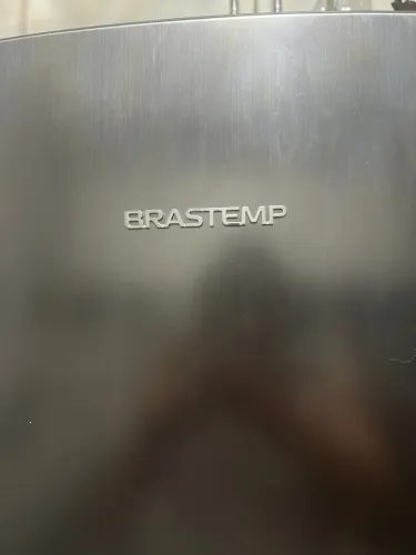 Brastemp Frost Free 375L em acabamento Inox. 