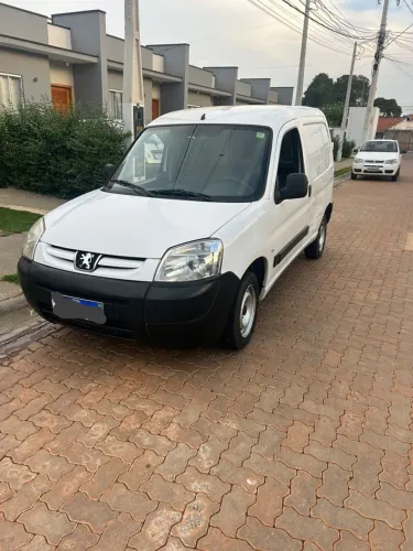 Peugeot Partner Furgão 1.6 16v/ 1.6 16V Flex 3P 2019