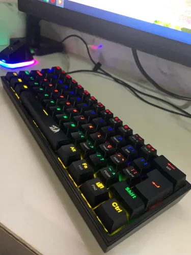 Teclado Mecânico Redragon Lakshmi Rainbow Red K606