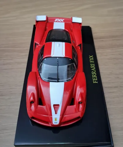 Miniatura Ferrari FXX 1:43