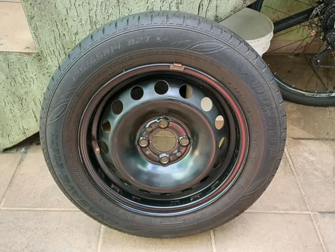 Estepe FIAT Aro 14 com Pneu Dunlop Enasave "Roda bastante ainda"