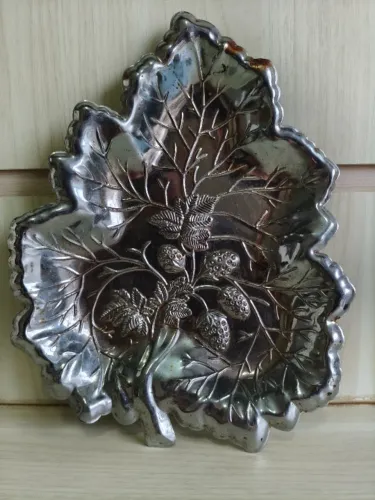 Antiga fruteira bandeja em banho de prata nobre anos 70 rara.