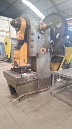 Prensas Excêntricas - 12 a 80 toneladas