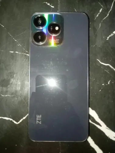 CELULAR ZTE BLADE V50 DESING 256GB 4GB RAM ESTENDIDA 12