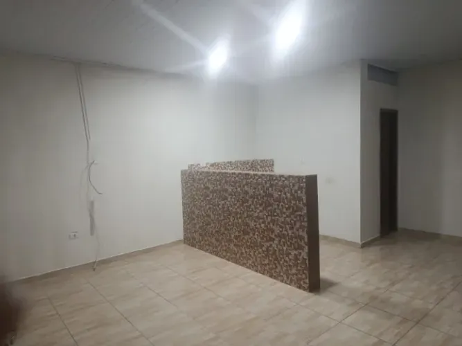 Casa na vila militar(Caetés) 2/4, primeiro andar