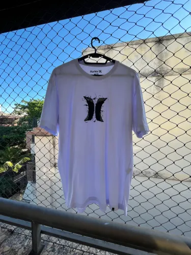 Camisa branca Hurley