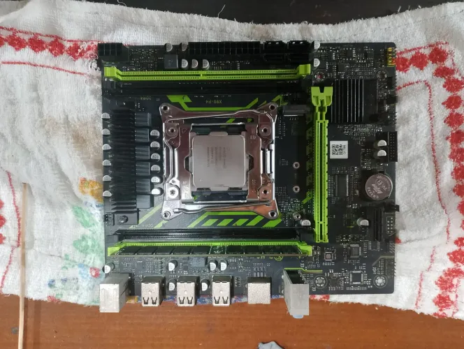 Placa mãe X99 - P4 LGA 2011 BP 2452