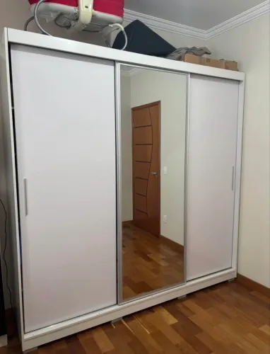 Guarda roupa casal