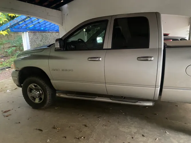 Dodge Ram 2500 H.duty 5.9 SLT 24V CD 4X4 Dies. 2005