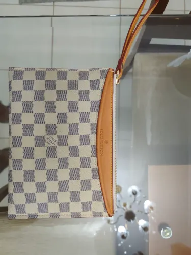 Bolsa de mão LOUIS VUITTON PARIS