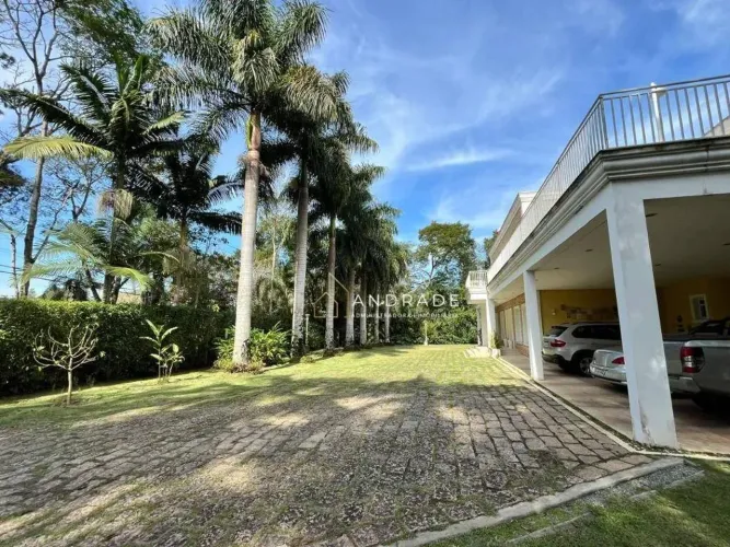 Casa com 5 dormitórios à venda, 865 m² por R$ 6.500.000,00 - Parque Silvino Pereira - Coti