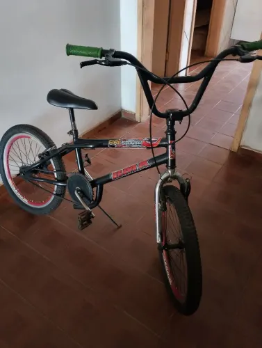 Bicicleta masculino Cross aro 20 R$300,00