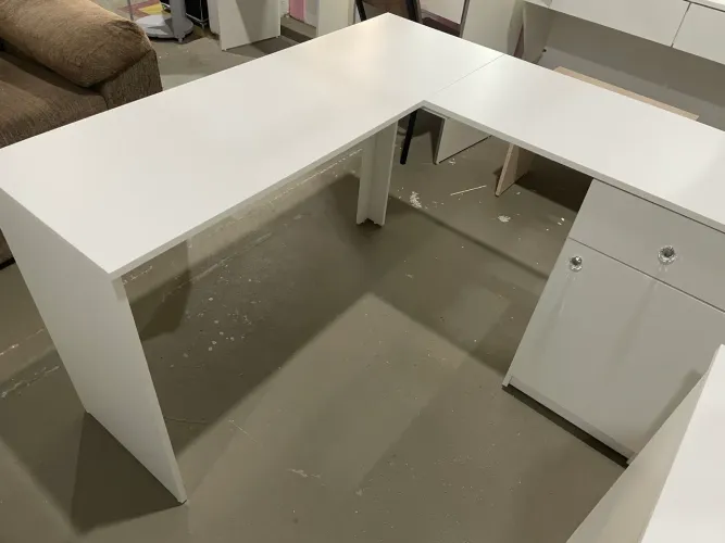 Mesa em L com 1,20x40x1,20 com porta e gaveta mdf ideal manicure
