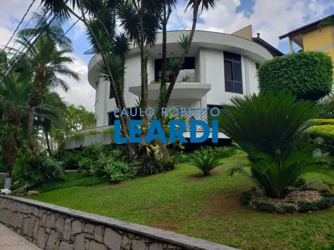 CASA EM CONDOMÍNIO - CONDOMÍNIO ARUJAZINHO 4 - SP