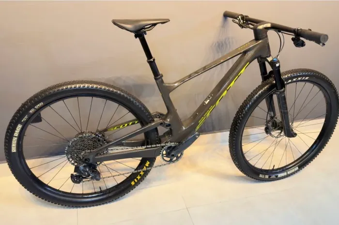 Scott Spark RC 900 Team lssue 2024 M