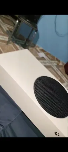 Vende-se Xbox seres s OU TROCO EM PS5 COM VOLTA MINHA
