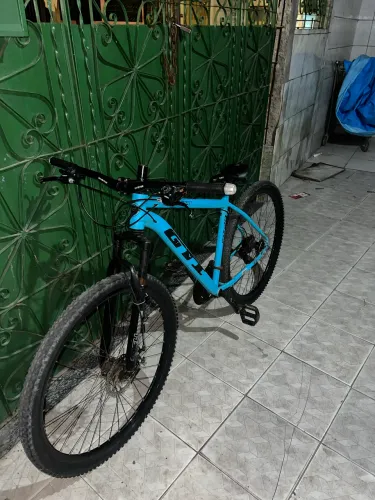 Bicicleta aro 29 excelente 