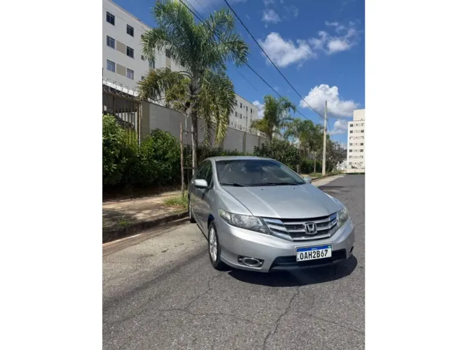 Honda City Sedan LX 1.5 Flex 16V 4P Mec. 2013