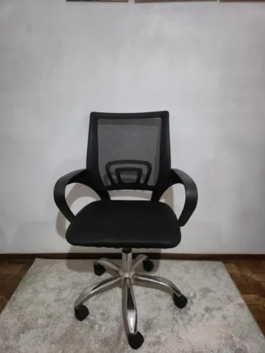 Cadeira para escritório preta