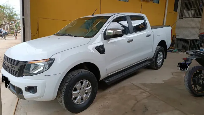Ford Ranger XLS 2.5 16V 4X2 CD Flex 2014