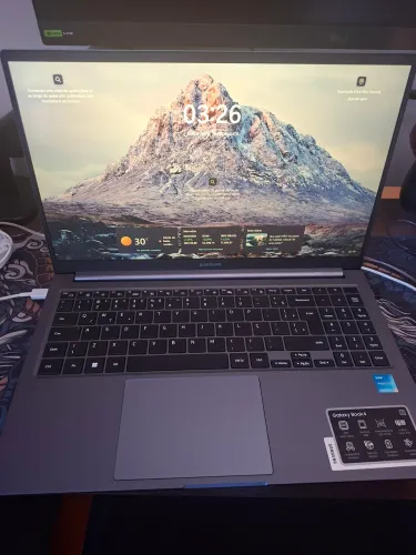 Notebook Samsung Book4