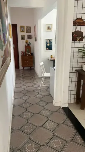 CASA NA PRAÇA DA IMPRENSA NO BAIRRO 13 DE JULHO