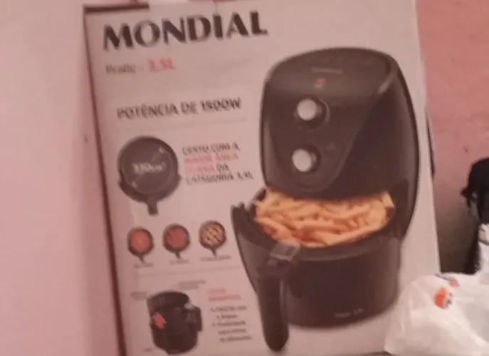 Airfryer na caixa nova