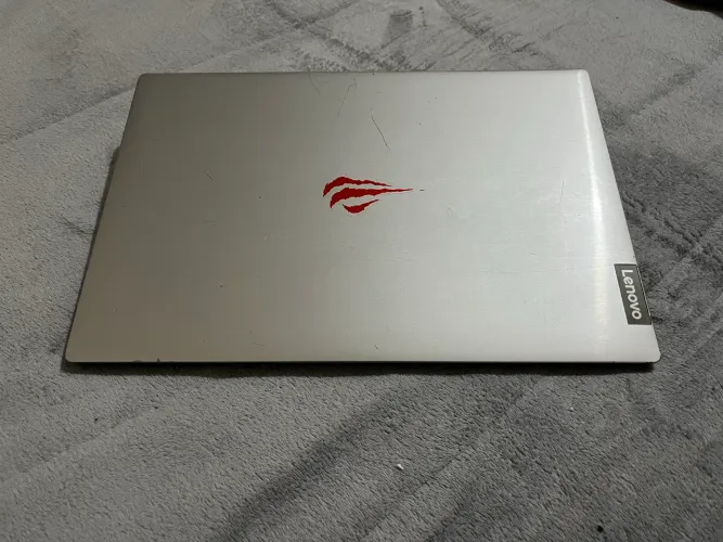 ? Lenovo IdeaPad S145-15API Notebook - Ryzen 3 3200U | 8GB RAM | SSD 256GB | Radeon Vega 3