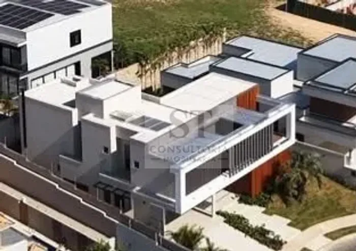 Casa de alto padrão em condomínio no Parque Villa dos Pinheiros, Indaiatuba, com 4 suítes,