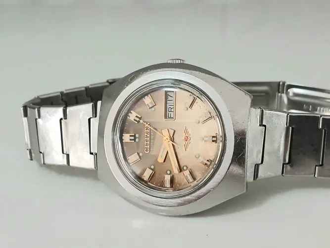 Relógio antigo original CITIZEN automático japonês relíquia exemplar de coleção anos 70
