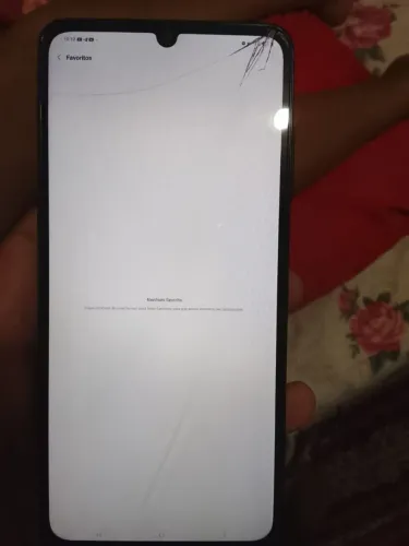 Troco por um iPhone e 8 bom ou vendo por 700 ele foi 1080