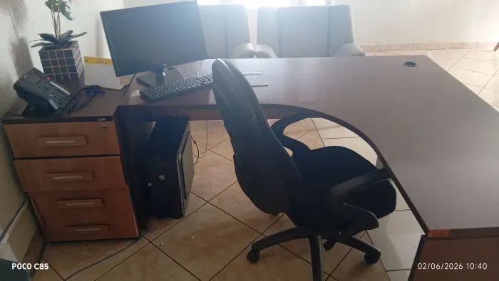 Mesa estação de trabalho v