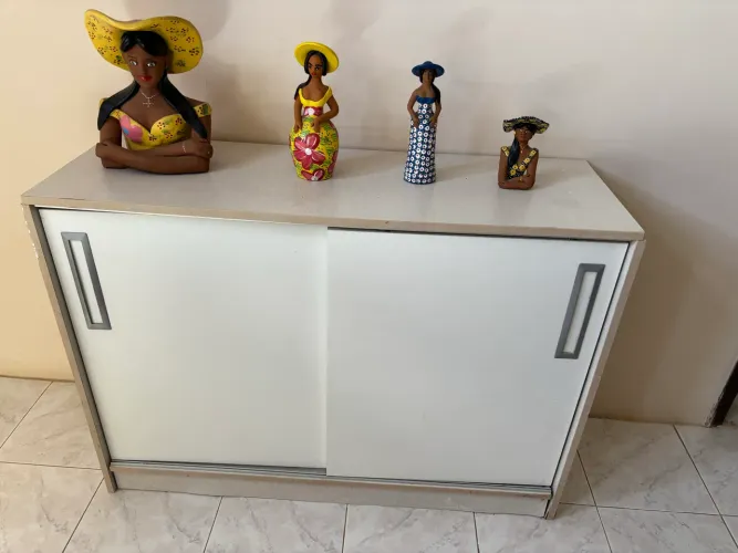 Cômoda 2 portas
