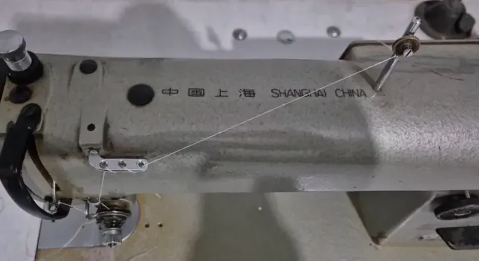 Máquina de Costura Reta Industrial Shanggong