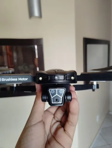 DRONE 10YCRC COM BATERIA RECARREGÁVEL E CÂMERA EMBUTIDA
