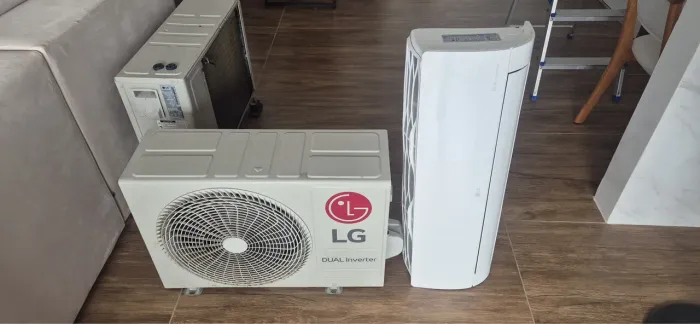 Ar-Condicionado LG Dual Inverter 12.000 BTU - Excelente Estado