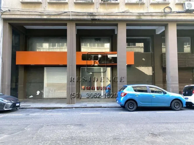 Loja Comercial para Locação no Centro Histórico de Porto Alegre-RS: Espaço Amplo e Moderno