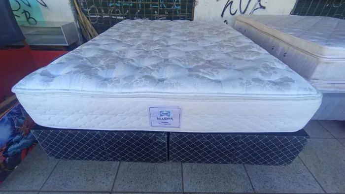 Cama box Queen size Colchão sealy molas ensacandas bambú