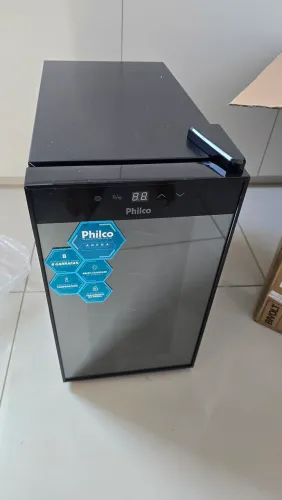 Adega Philco PAD8 Display Eletrônico 8 garrafas