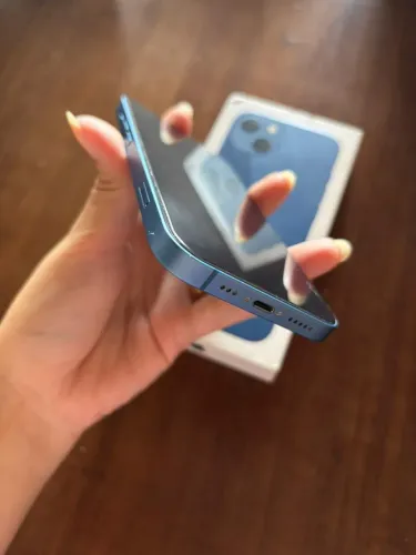 iPhone 13