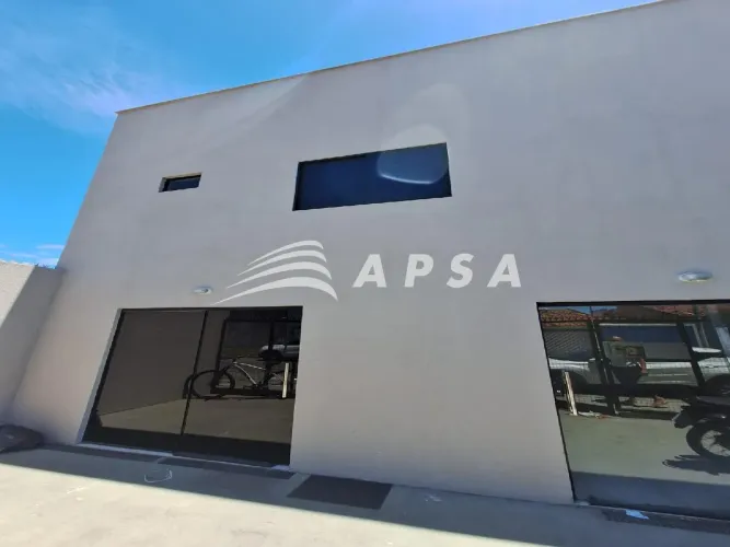 APARTAMENTO QUARTO E SALA TOTALMENTE MOBILIADO, NASCENTE, ACONCHEGANTE E BEM VENTILADO. LO