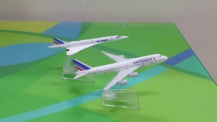 AVIÕES CONCORDE e 747 DA AIR FRANCE - COLECIONAR  / PRESENTEAR