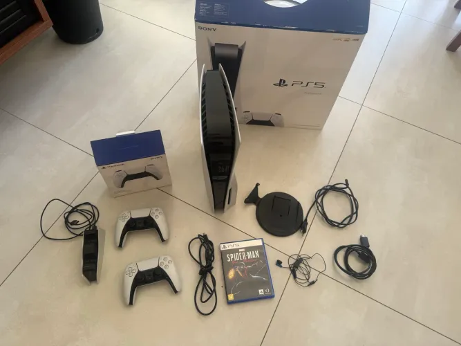 PlayStation 5 Fat mídia física 825gb