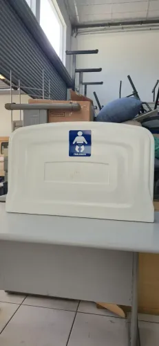 Trocador de Fraldas Bebê Fraldário Parede Mesa Retrátil Dobrável Branco Plástico Greice