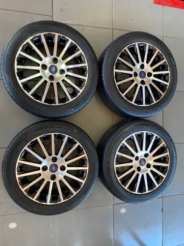 Rodas 16 Ford fiesta,eco Sport new fiesta, Ford Ka Citroen,c3 pegeout + pneus Dunlop