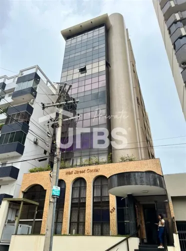 Sala comercial com 58 m2 à venda no Setor Oeste