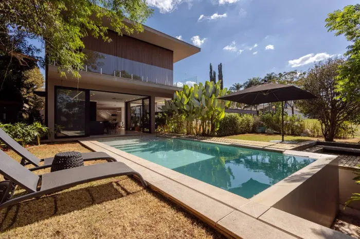 Casa no condomínio Residencial Colinas para venda com 4 quartos, sendo 4 suítes, 522m²