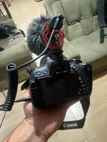 Camera Canon T5i Com Microfone Direcional