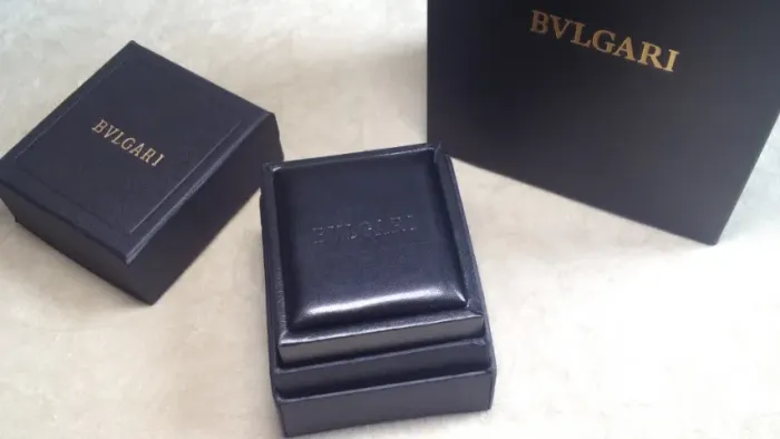 Caixa E Sacola para anel BVLGARI