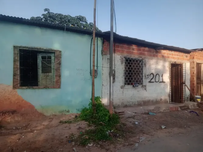 As 2 casas juntas no valor total de 35 mil